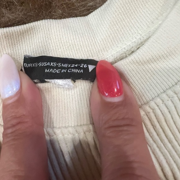 Cropped Ribbed Zara T - Picture 7 of 9